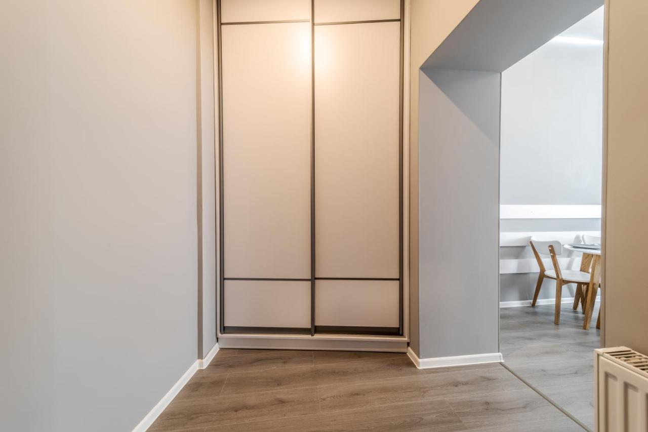 Inshiapartments On Popovycha Str 리비프 외부 사진